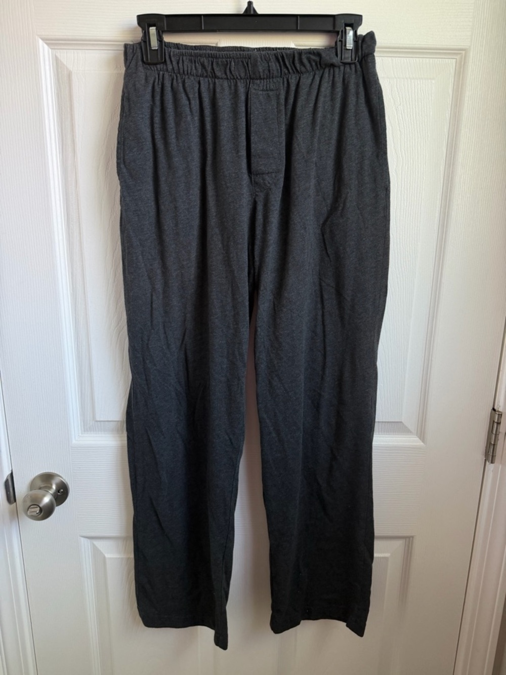 Croft & Borrow Woman’s Charcoal Gray Lounge Pants